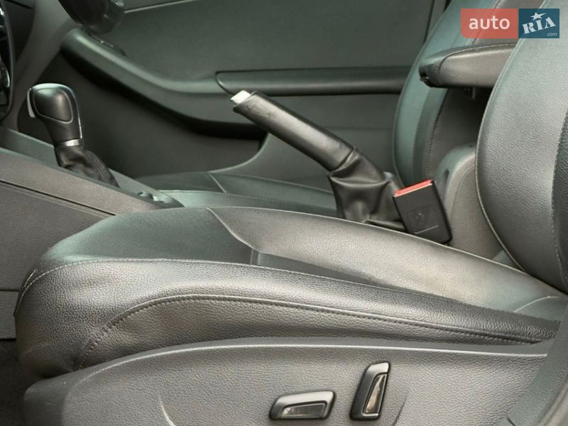 Седан Volkswagen Jetta 2016 в Умани