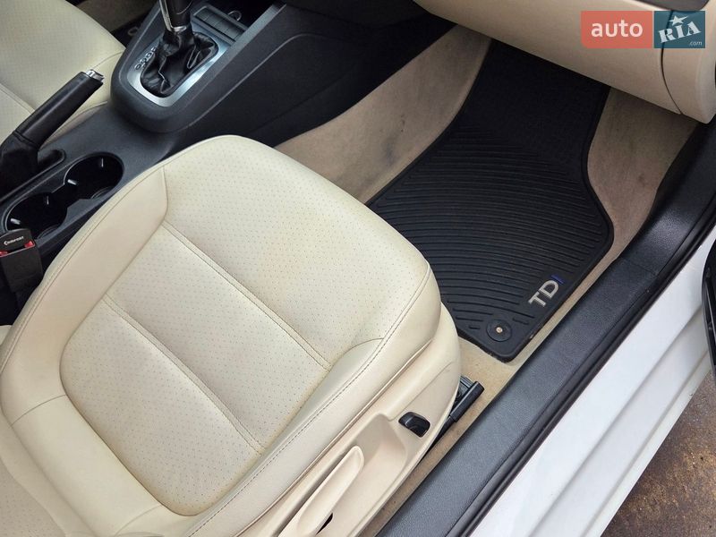 Седан Volkswagen Jetta 2012 в Одессе