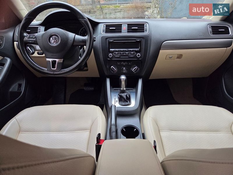 Седан Volkswagen Jetta 2012 в Одессе