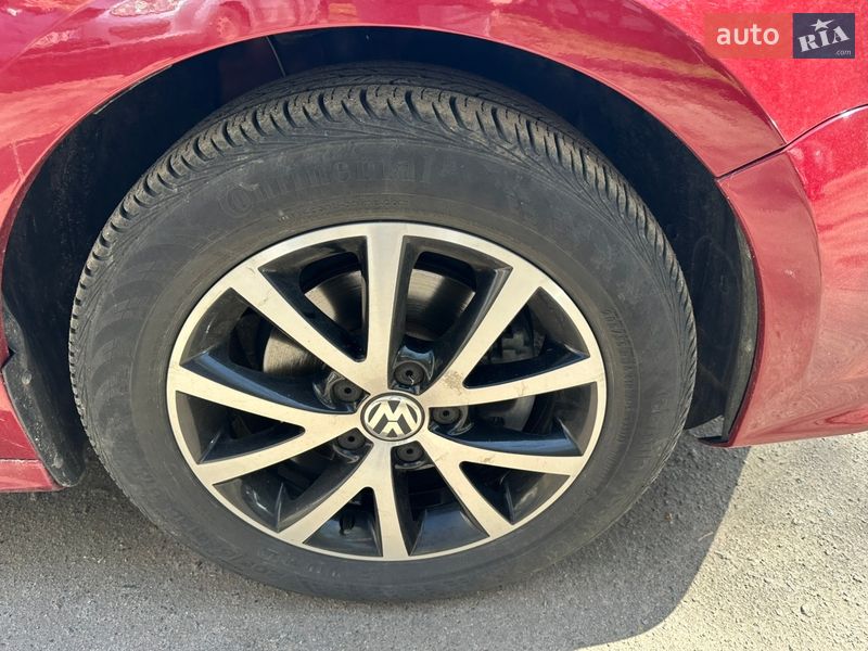 Седан Volkswagen Jetta 2016 в Киеве