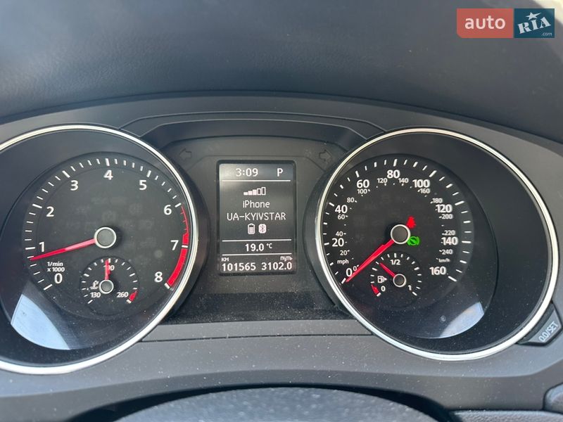 Седан Volkswagen Jetta 2016 в Киеве