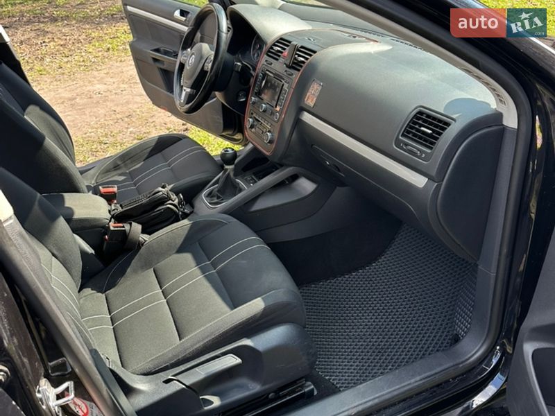 Седан Volkswagen Jetta 2009 в Конотопе