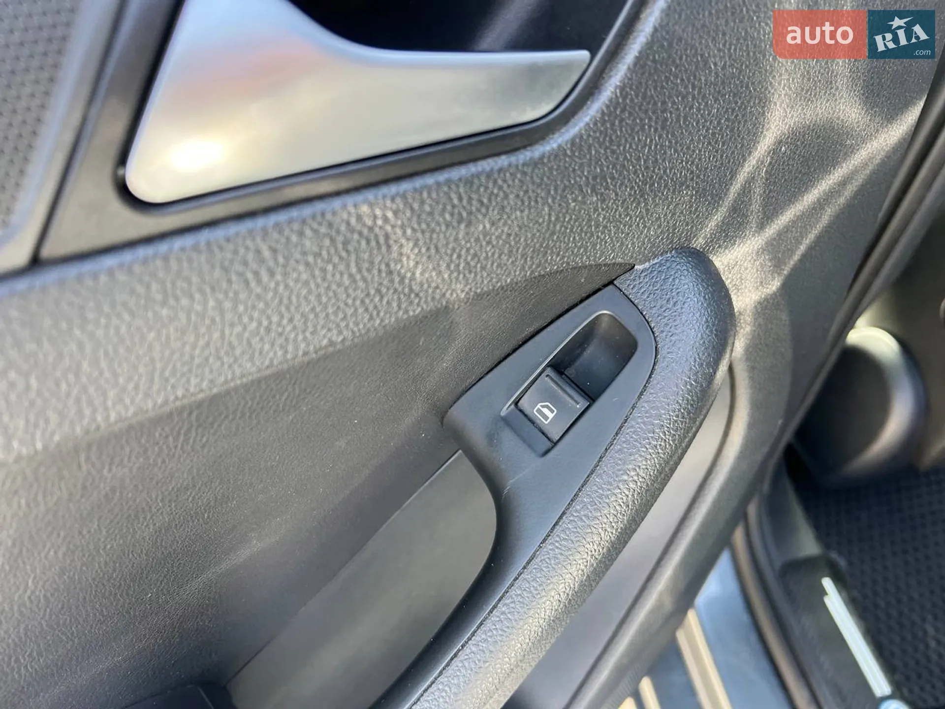 2013 Volkswagen Jetta - мініатюра 32