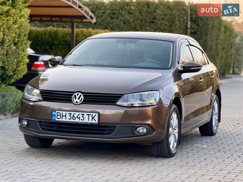 Седан Volkswagen Jetta 2011 в Одессе