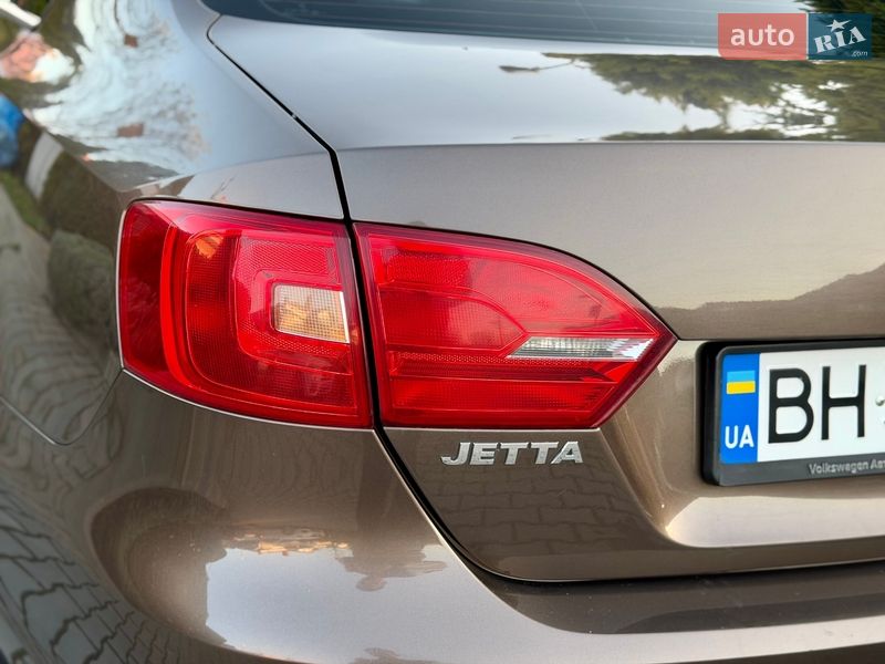 Седан Volkswagen Jetta 2011 в Одессе