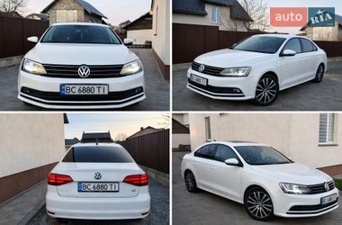 Седан Volkswagen Jetta 2016 в Львові