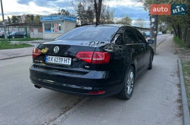 Седан Volkswagen Jetta 2015 в Житомире