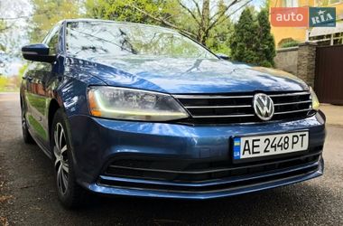 Седан Volkswagen Jetta 2017 в Днепре