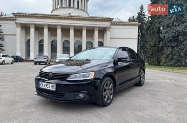 Седан Volkswagen Jetta 2013 в Киеве