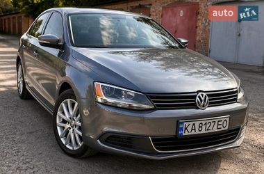 Седан Volkswagen Jetta 2012 в Чернигове