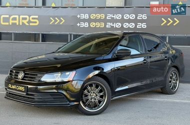 Седан Volkswagen Jetta 2016 в Киеве