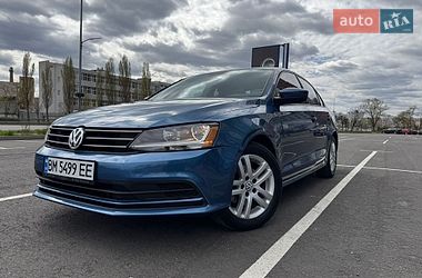 Седан Volkswagen Jetta 2017 в Киеве