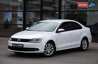 Седан Volkswagen Jetta 2013 в Харкові