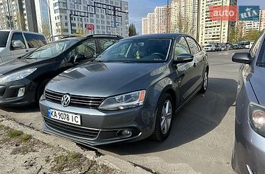 Седан Volkswagen Jetta 2011 в Киеве