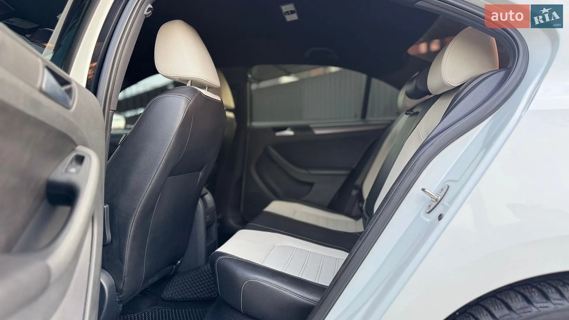 2016 Volkswagen Jetta - мініатюра 25
