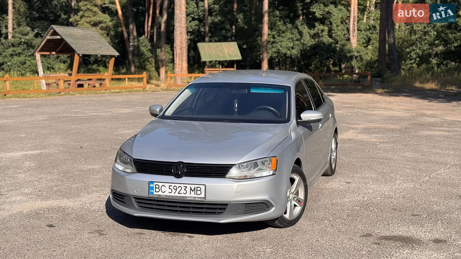 2011 Volkswagen Jetta - мініатюра 2