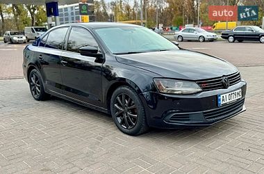 Седан Volkswagen Jetta 2014 в Києві