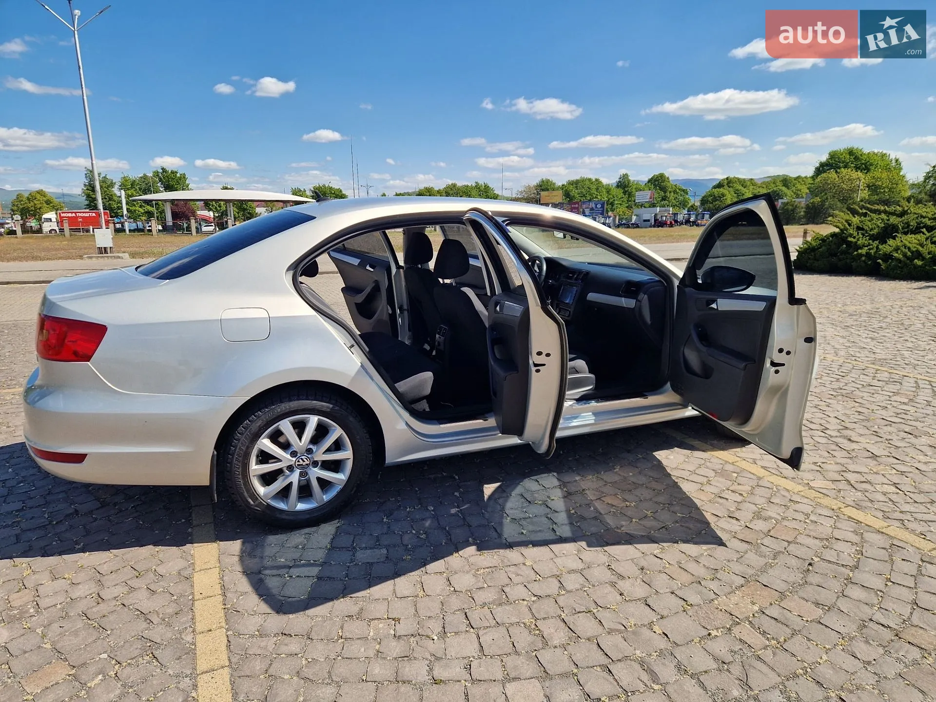 2011 Volkswagen Jetta - мініатюра 11