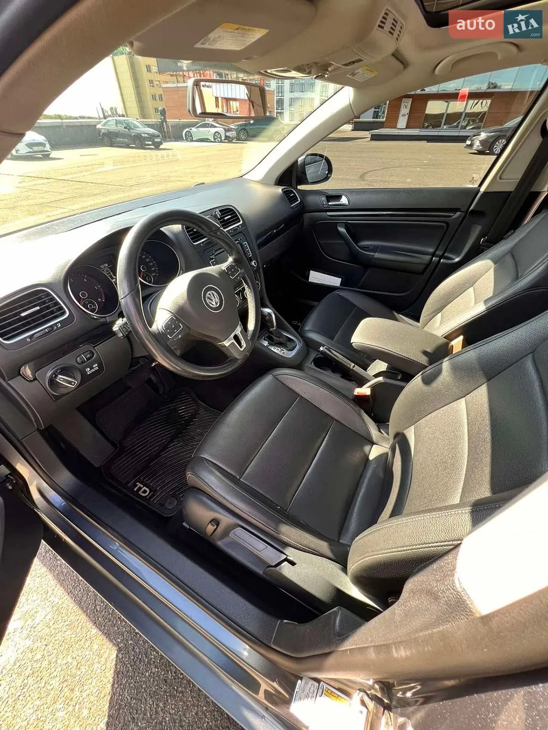 2011 Volkswagen Jetta - мініатюра 4