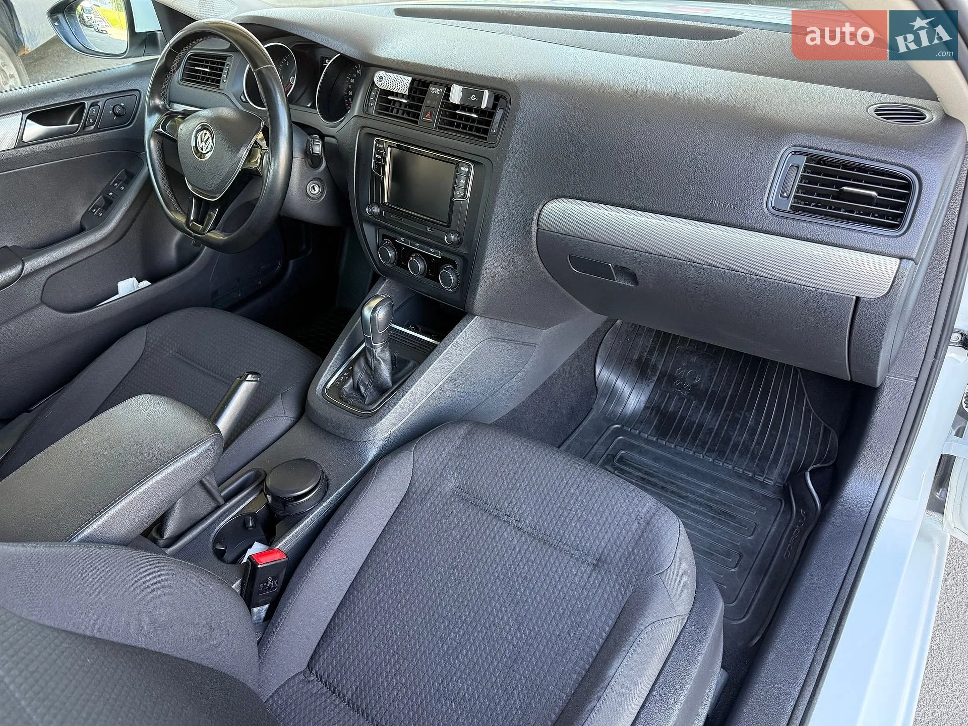 2016 Volkswagen Jetta - мініатюра 25