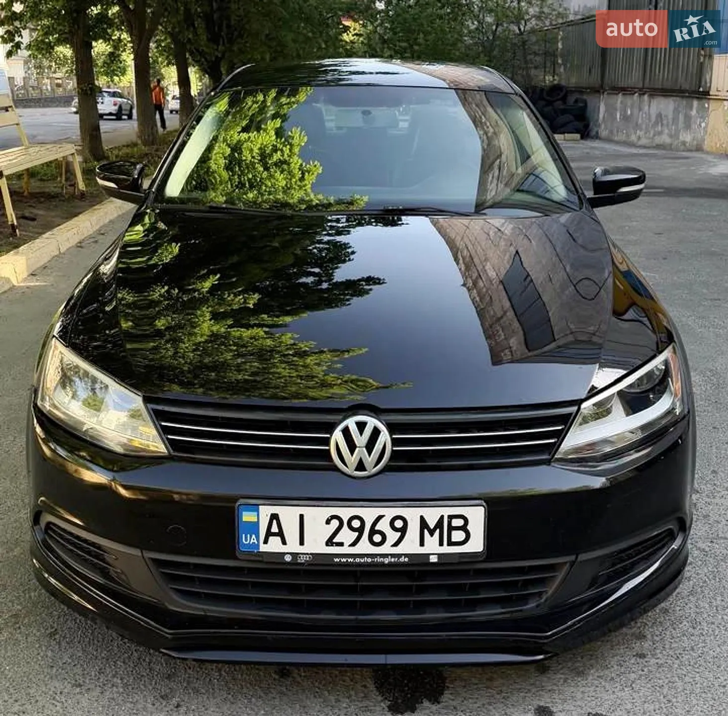 2011 Volkswagen Jetta - мініатюра 2