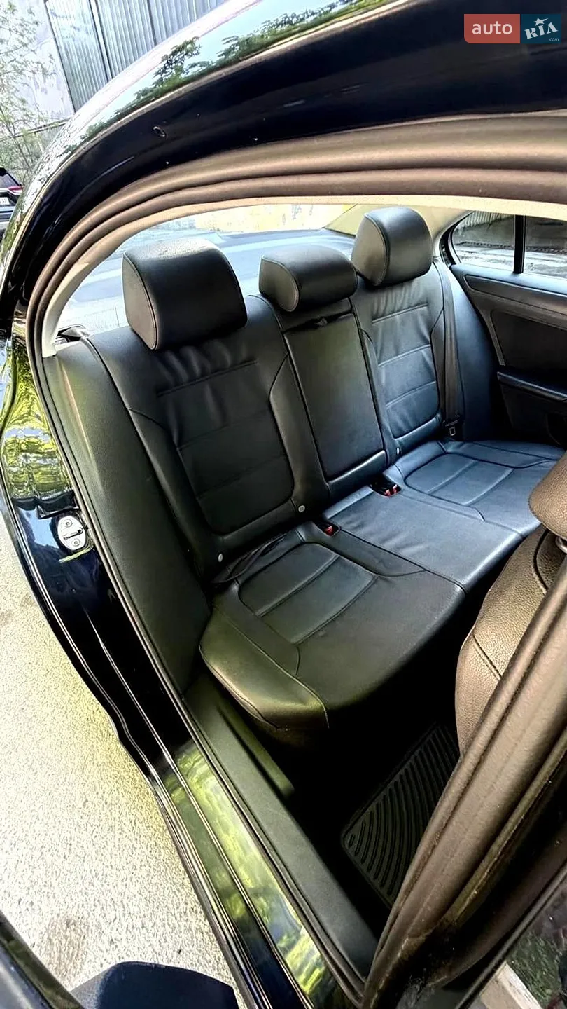 2011 Volkswagen Jetta - мініатюра 27