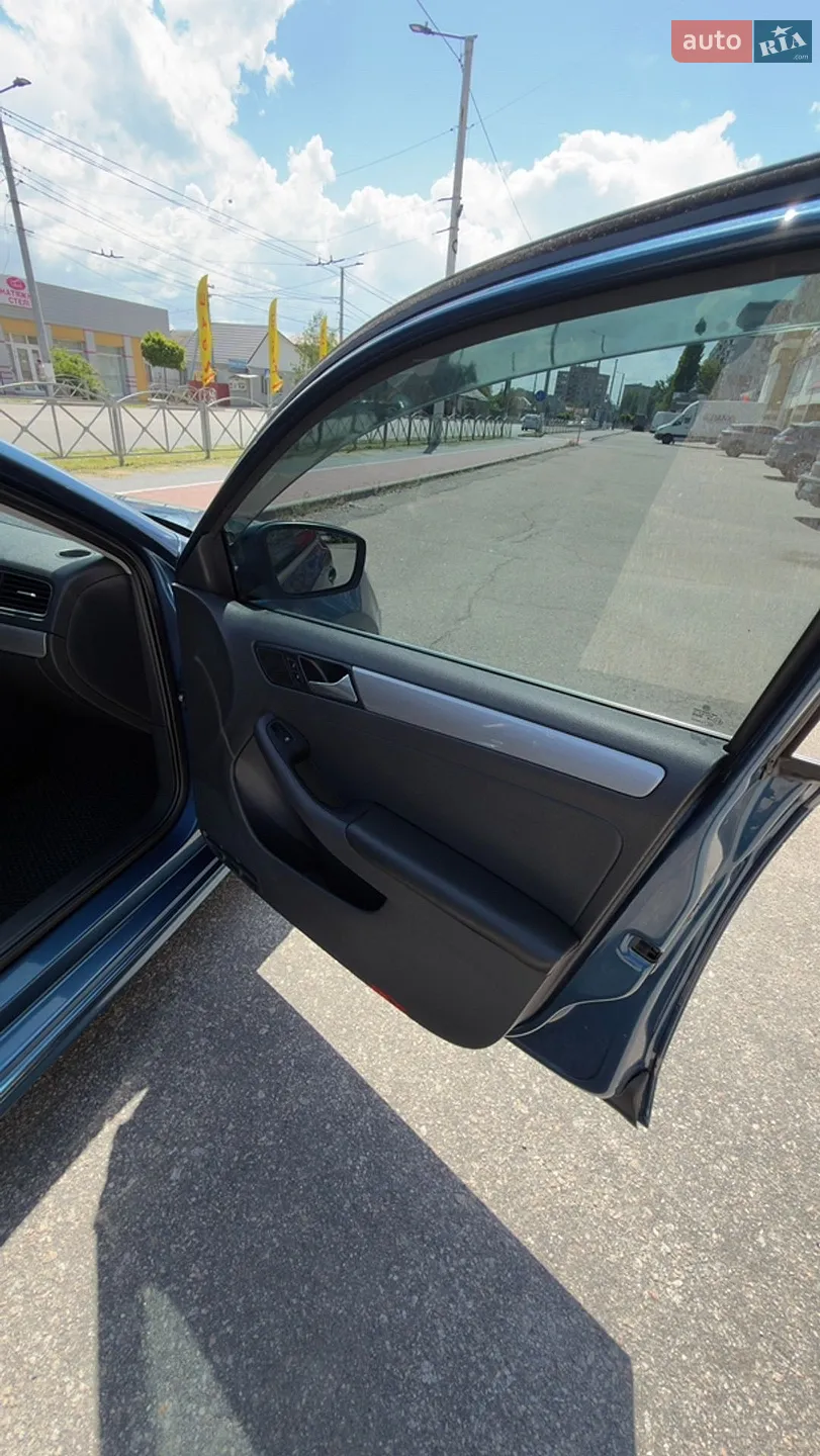 2017 Volkswagen Jetta - мініатюра 28