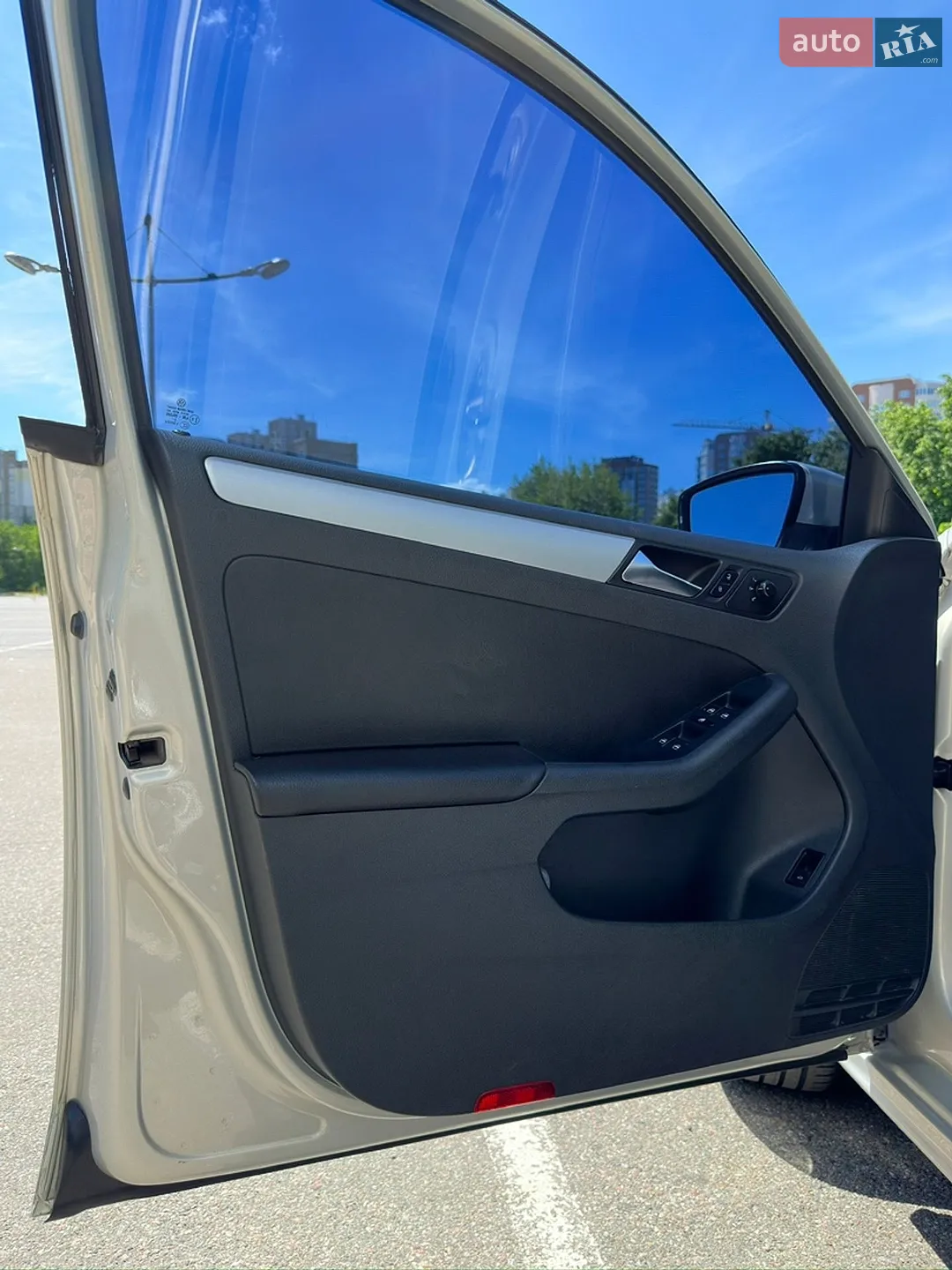 2010 Volkswagen Jetta - мініатюра 17