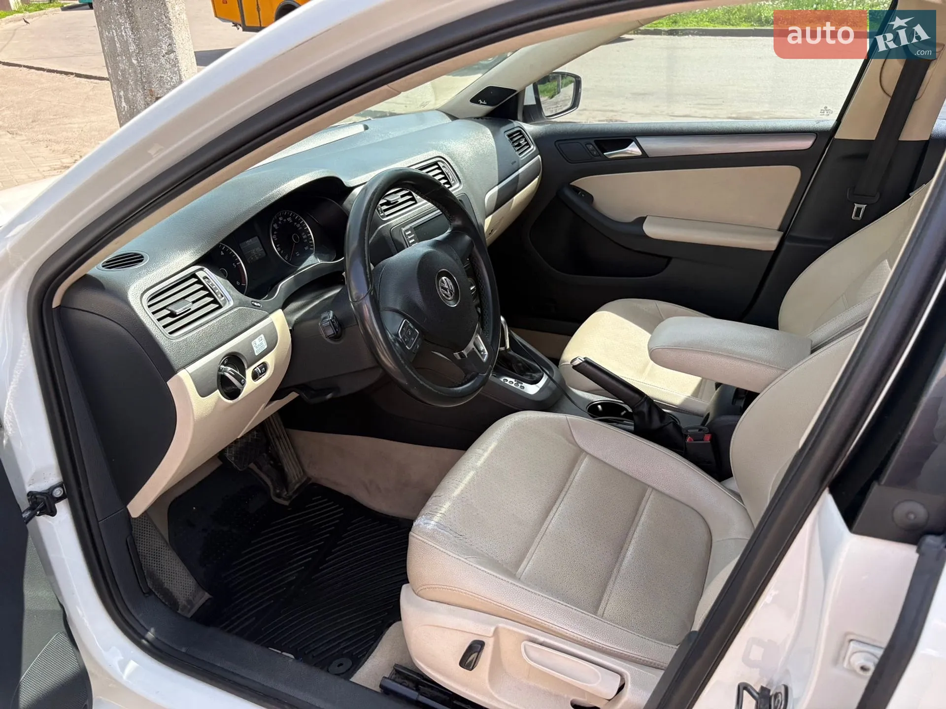 2012 Volkswagen Jetta - мініатюра 30