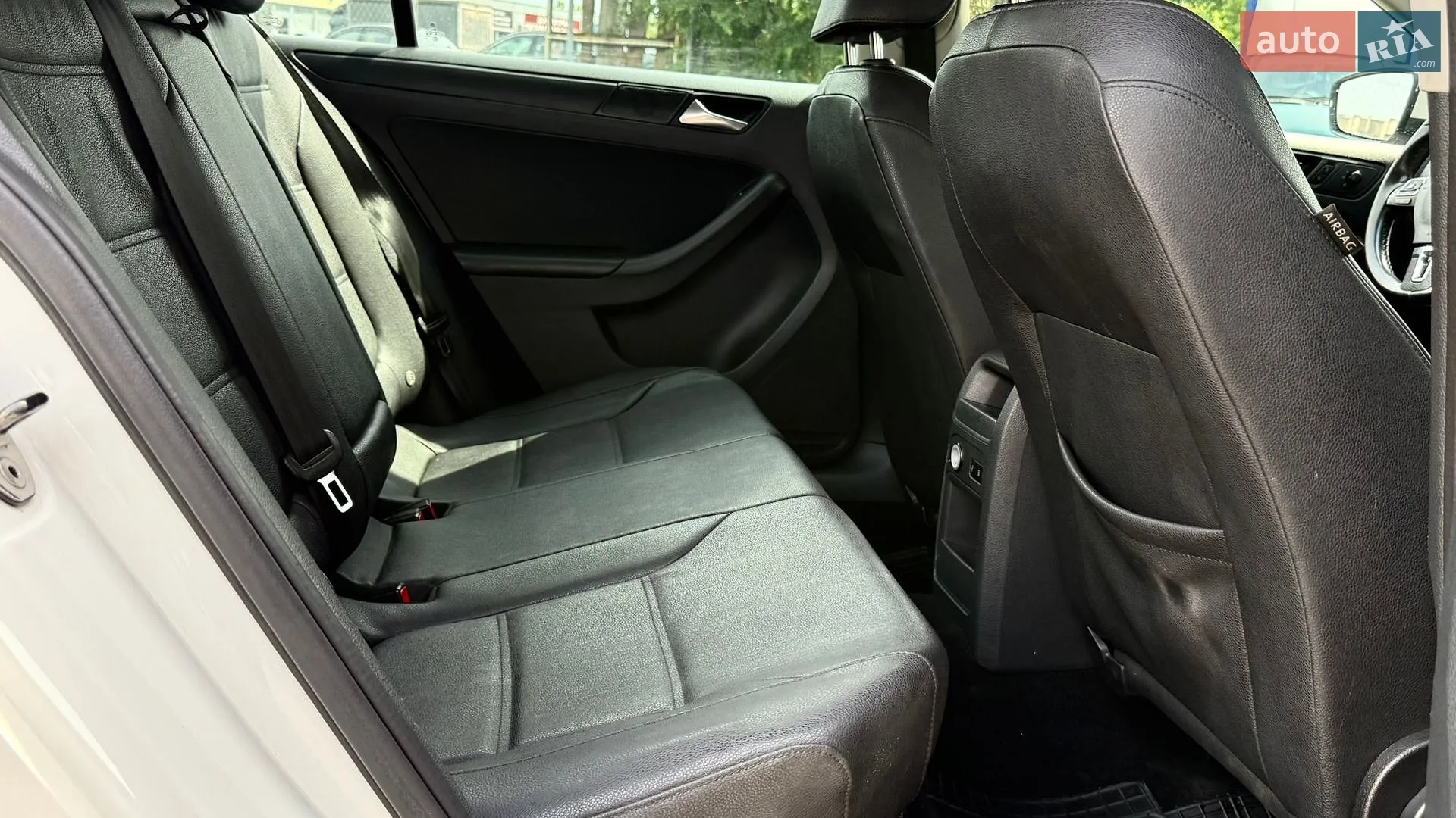 2011 Volkswagen Jetta - мініатюра 21