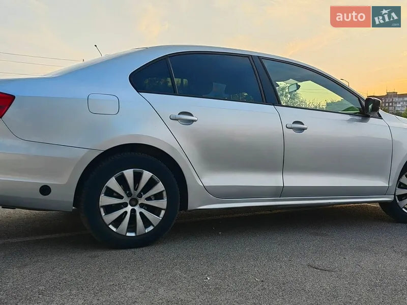 Volkswagen Jetta 2013 VIN 3VW2K7AJXEM207791 фото оголошення 4 з 64