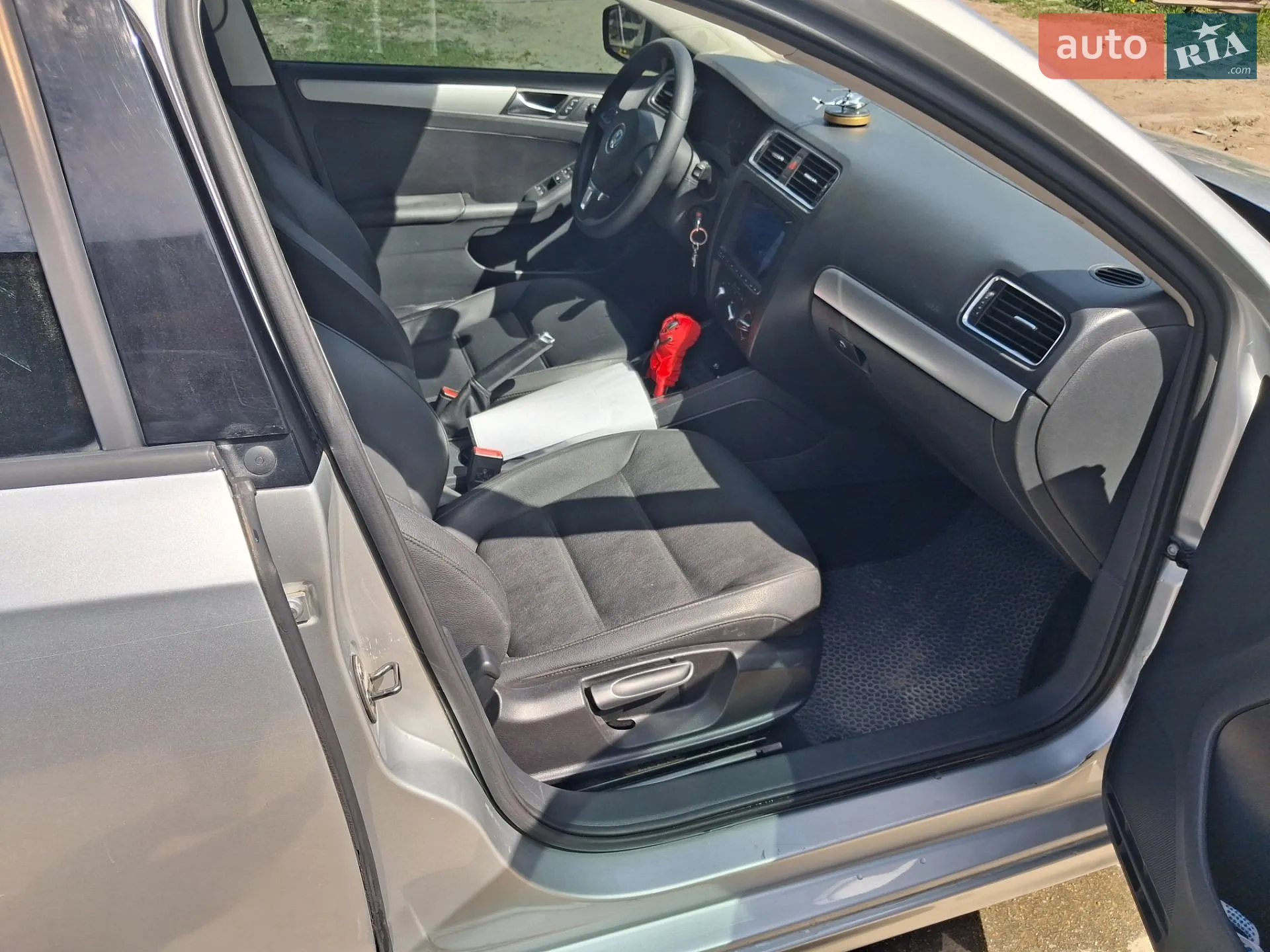 2011 Volkswagen Jetta - мініатюра 24