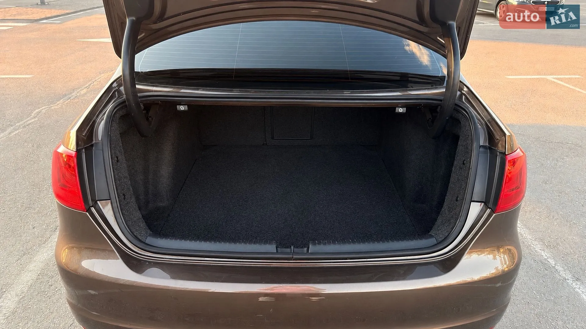 2013 Volkswagen Jetta - мініатюра 29