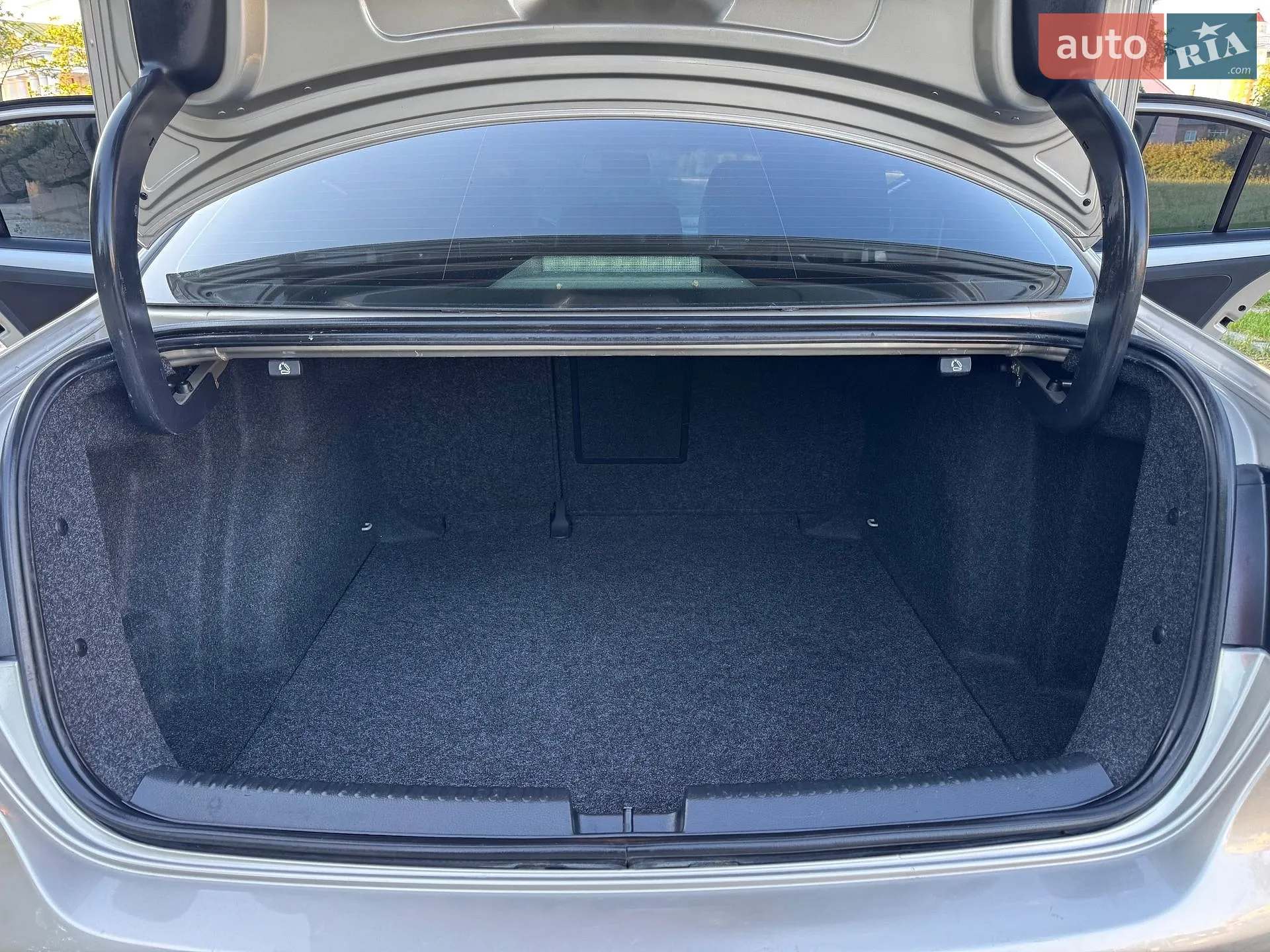 2012 Volkswagen Jetta - мініатюра 48