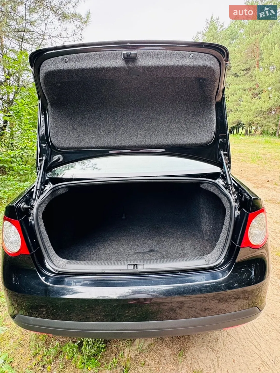 2010 Volkswagen Jetta - мініатюра 23