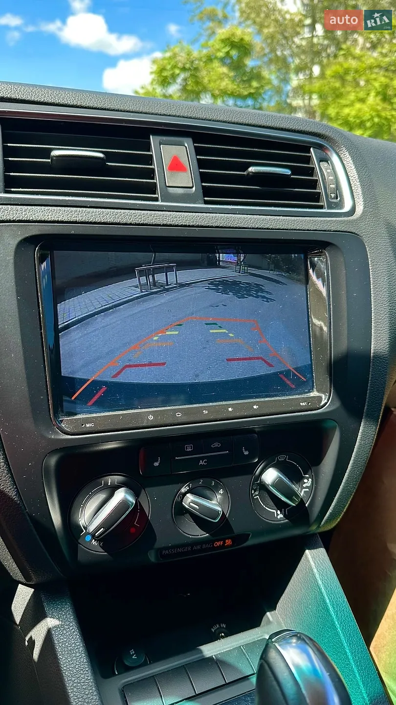 2011 Volkswagen Jetta - мініатюра 24