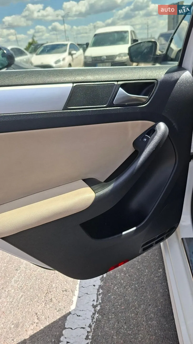 2012 Volkswagen Jetta - мініатюра 43