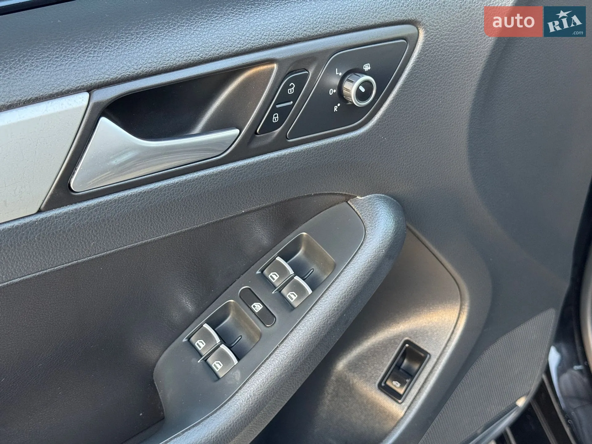 2014 Volkswagen Jetta - мініатюра 24