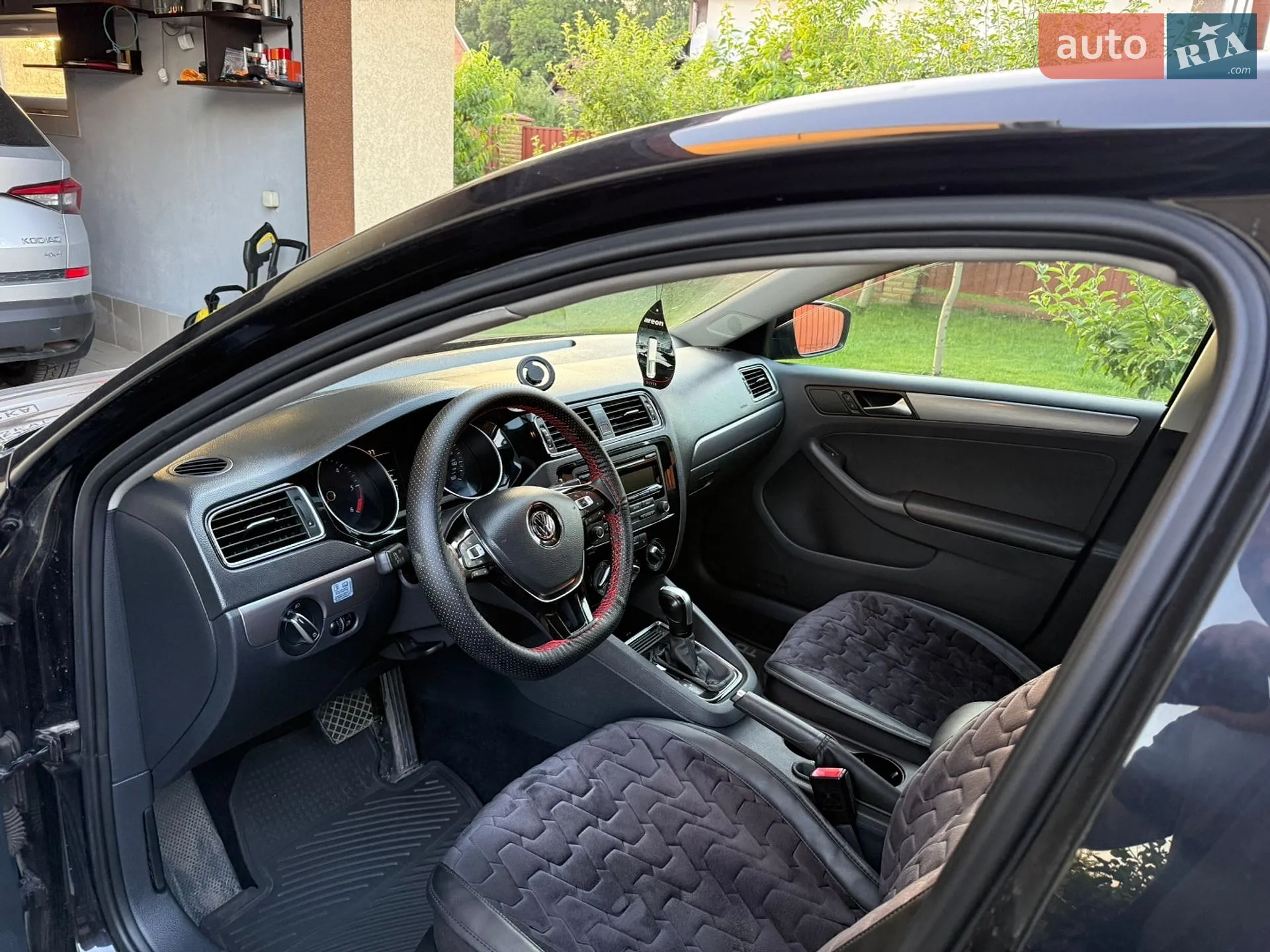 Volkswagen Jetta 2015 VIN 3VWLA7AJ4FM278283 фото оголошення 8 з 13