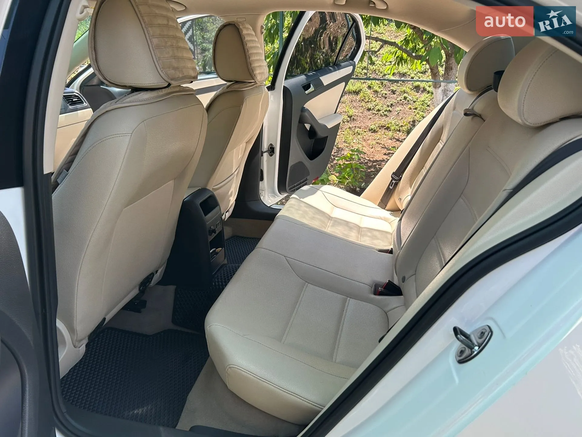 2012 Volkswagen Jetta - мініатюра 11