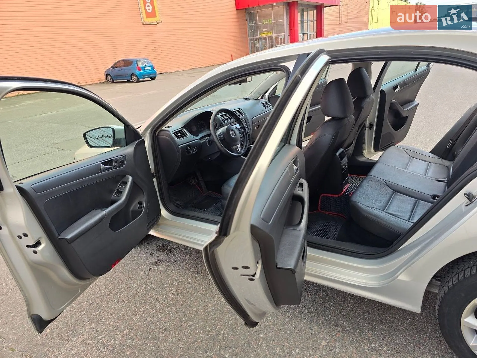 2010 Volkswagen Jetta - мініатюра 15