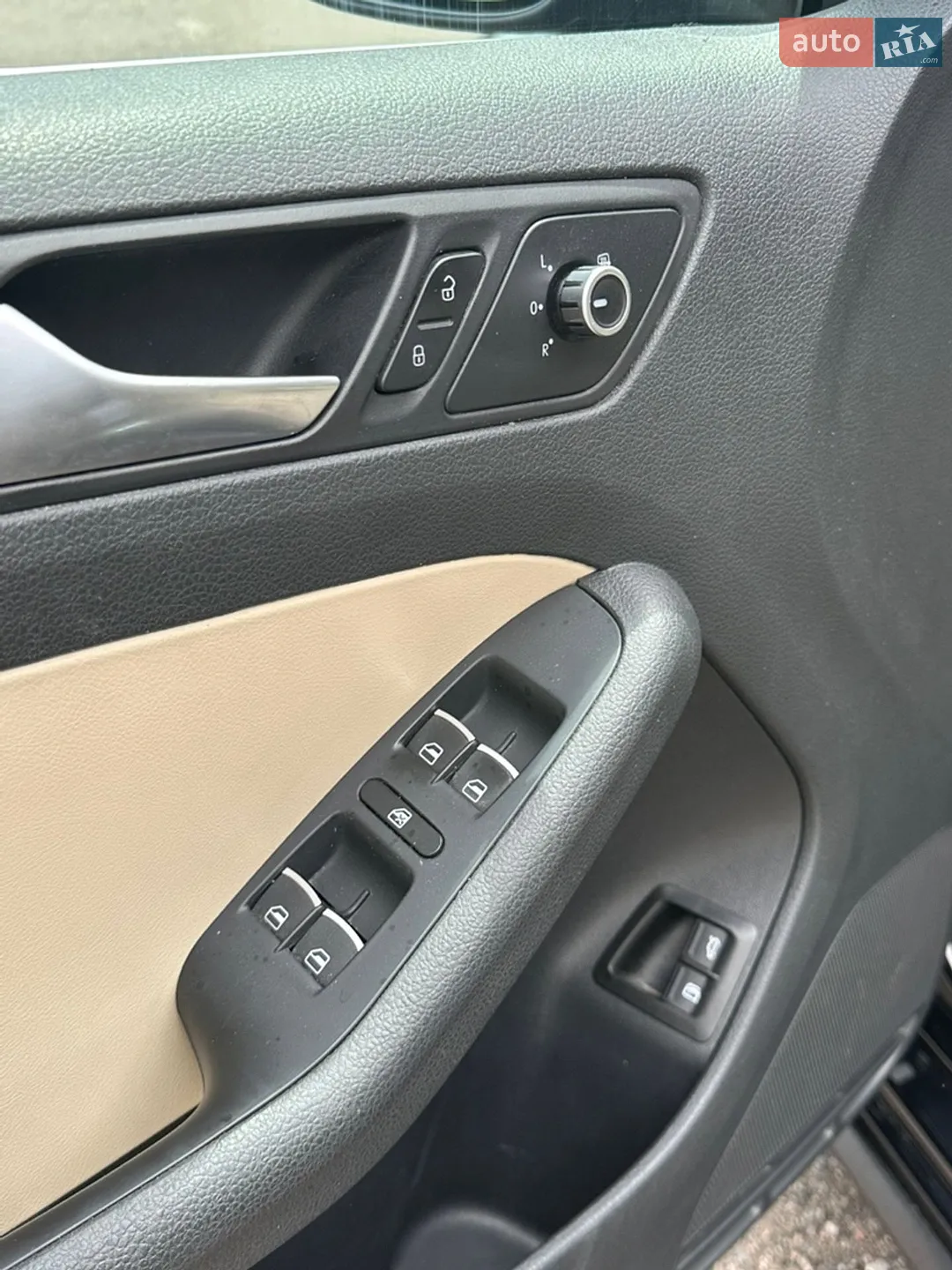 2012 Volkswagen Jetta - мініатюра 37