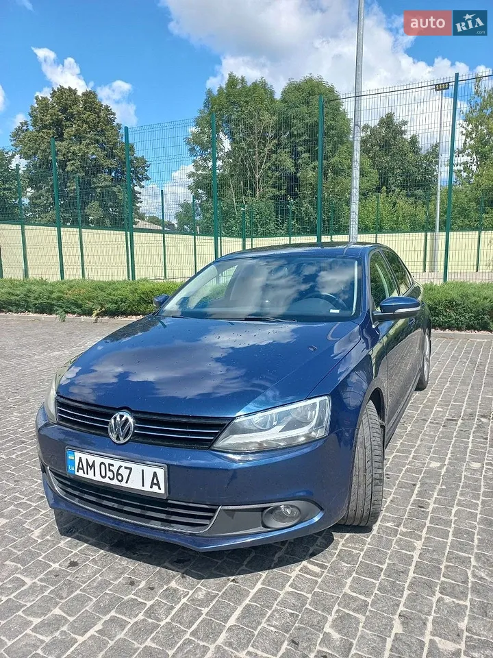 2010 Volkswagen Jetta - мініатюра 14