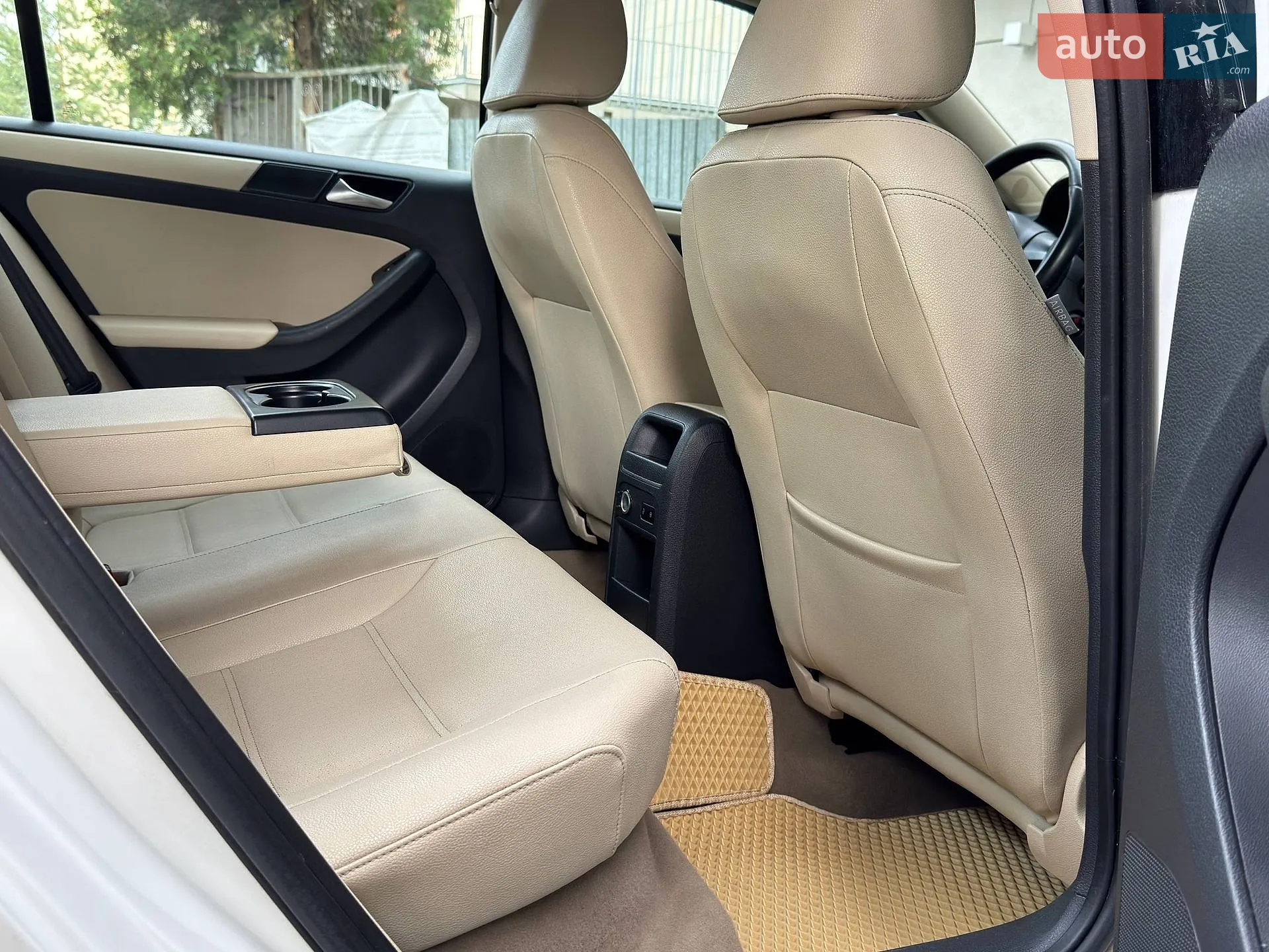 2012 Volkswagen Jetta - мініатюра 16