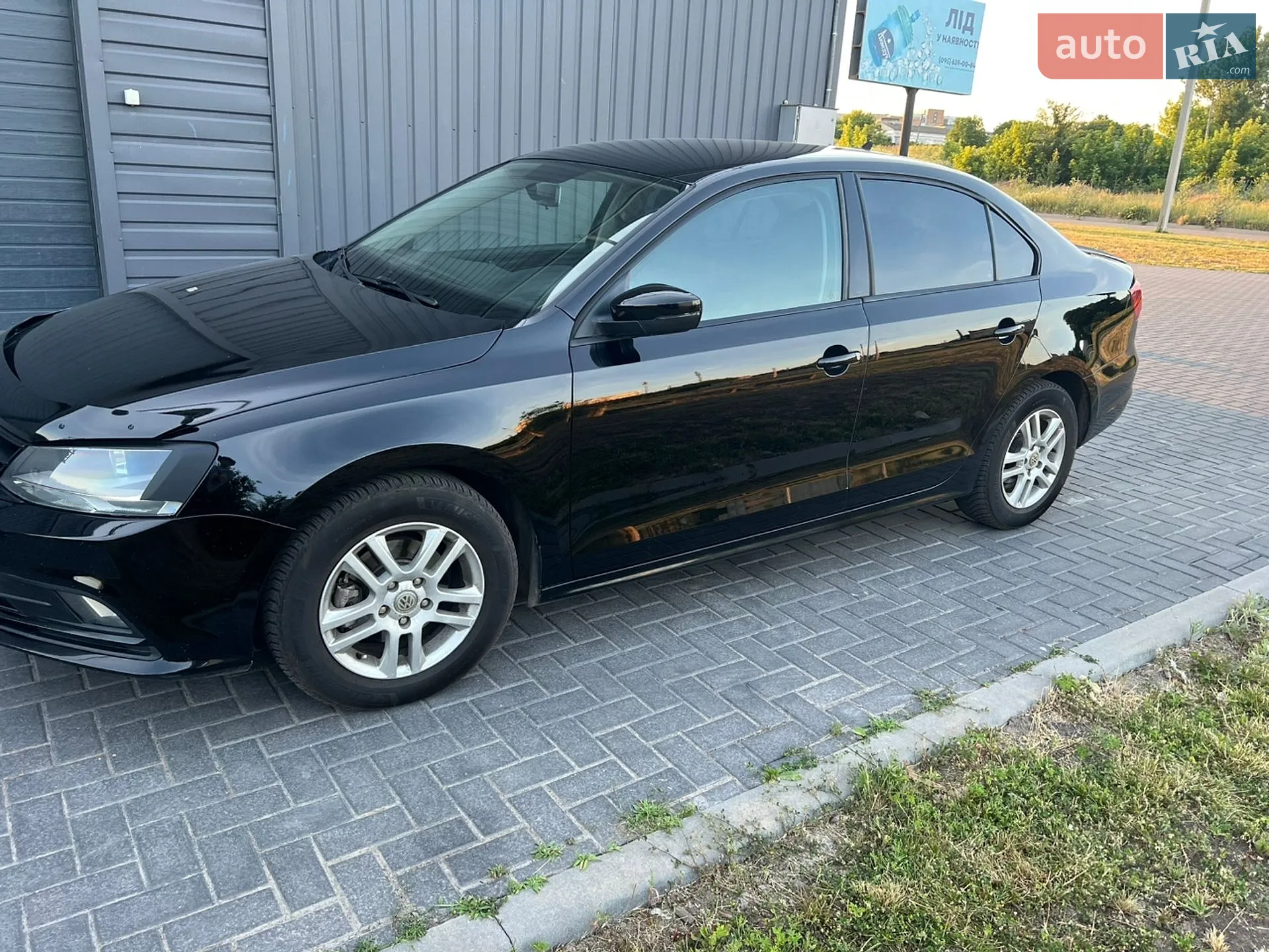 2015 Volkswagen Jetta - фото 1