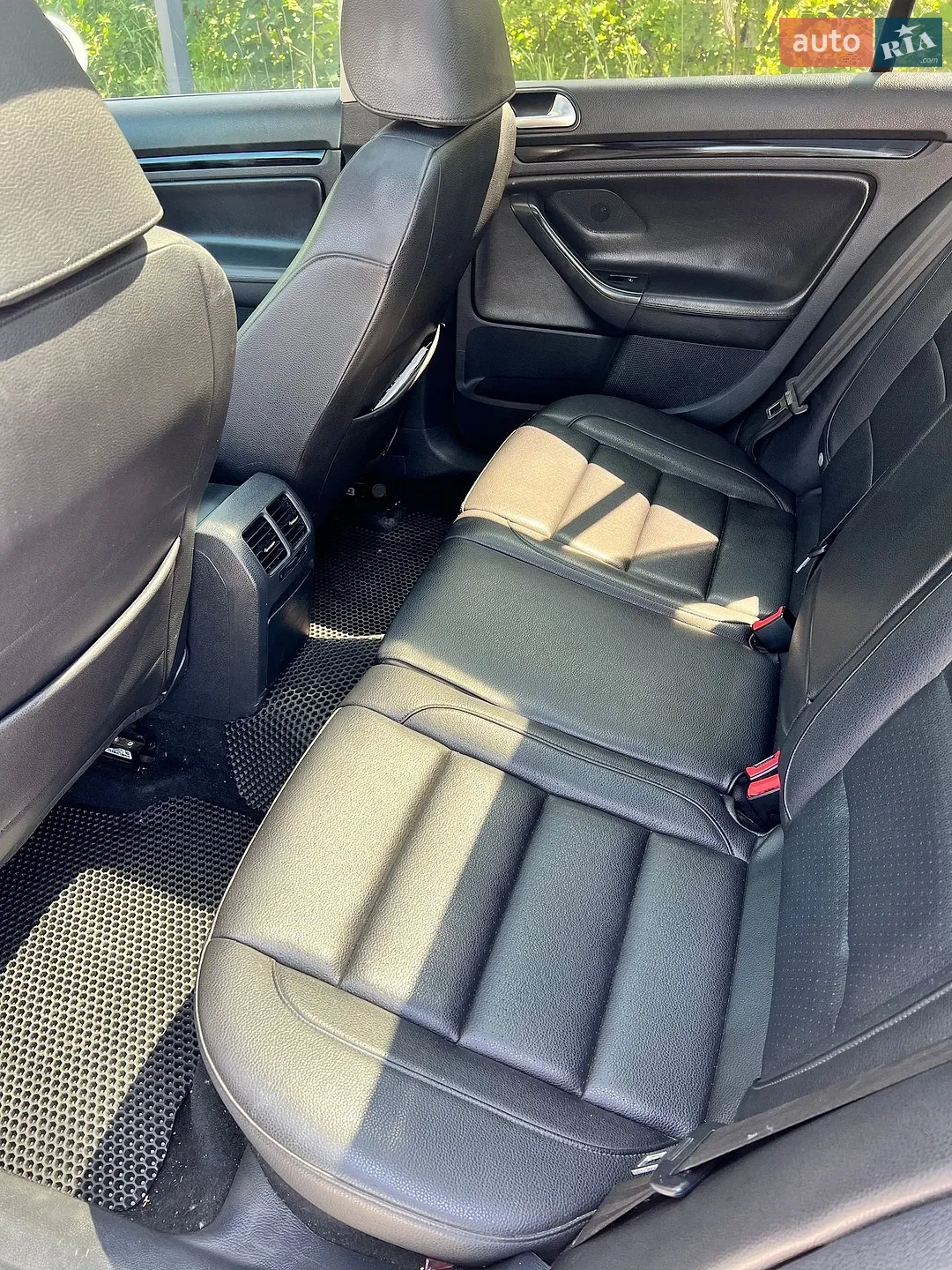 2012 Volkswagen Jetta - мініатюра 16