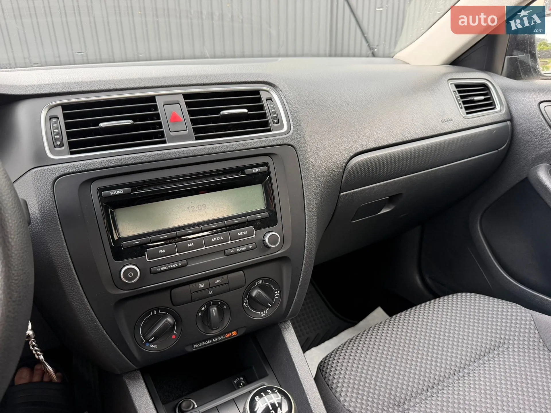 2011 Volkswagen Jetta - мініатюра 28