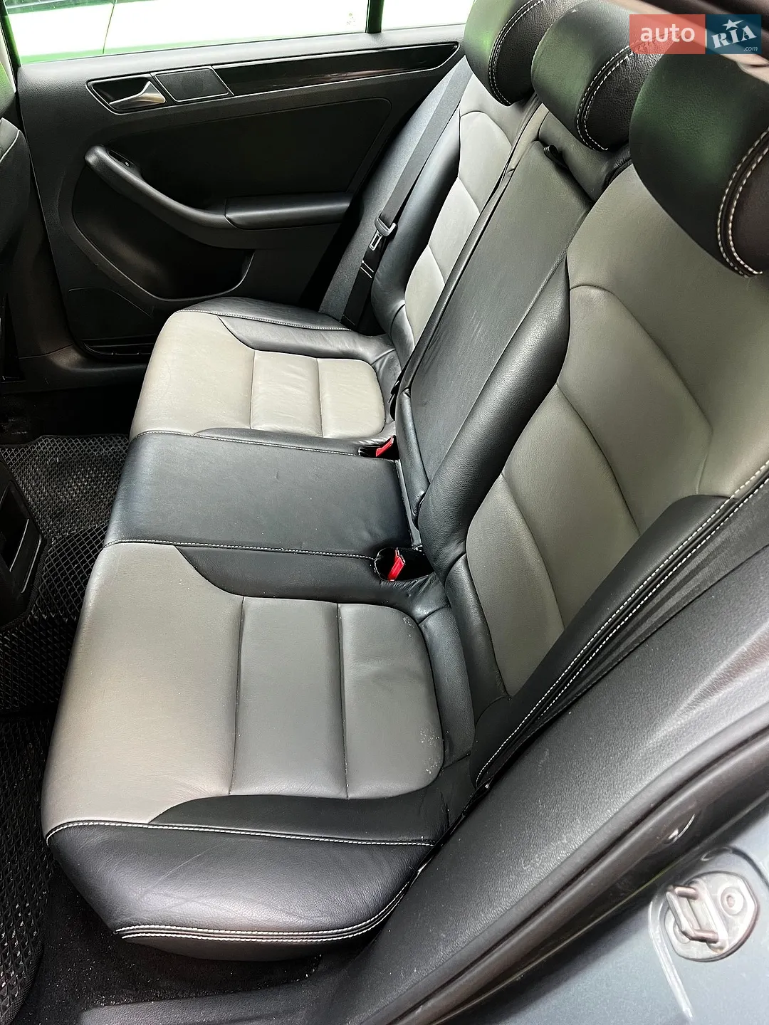 2011 Volkswagen Jetta - мініатюра 12