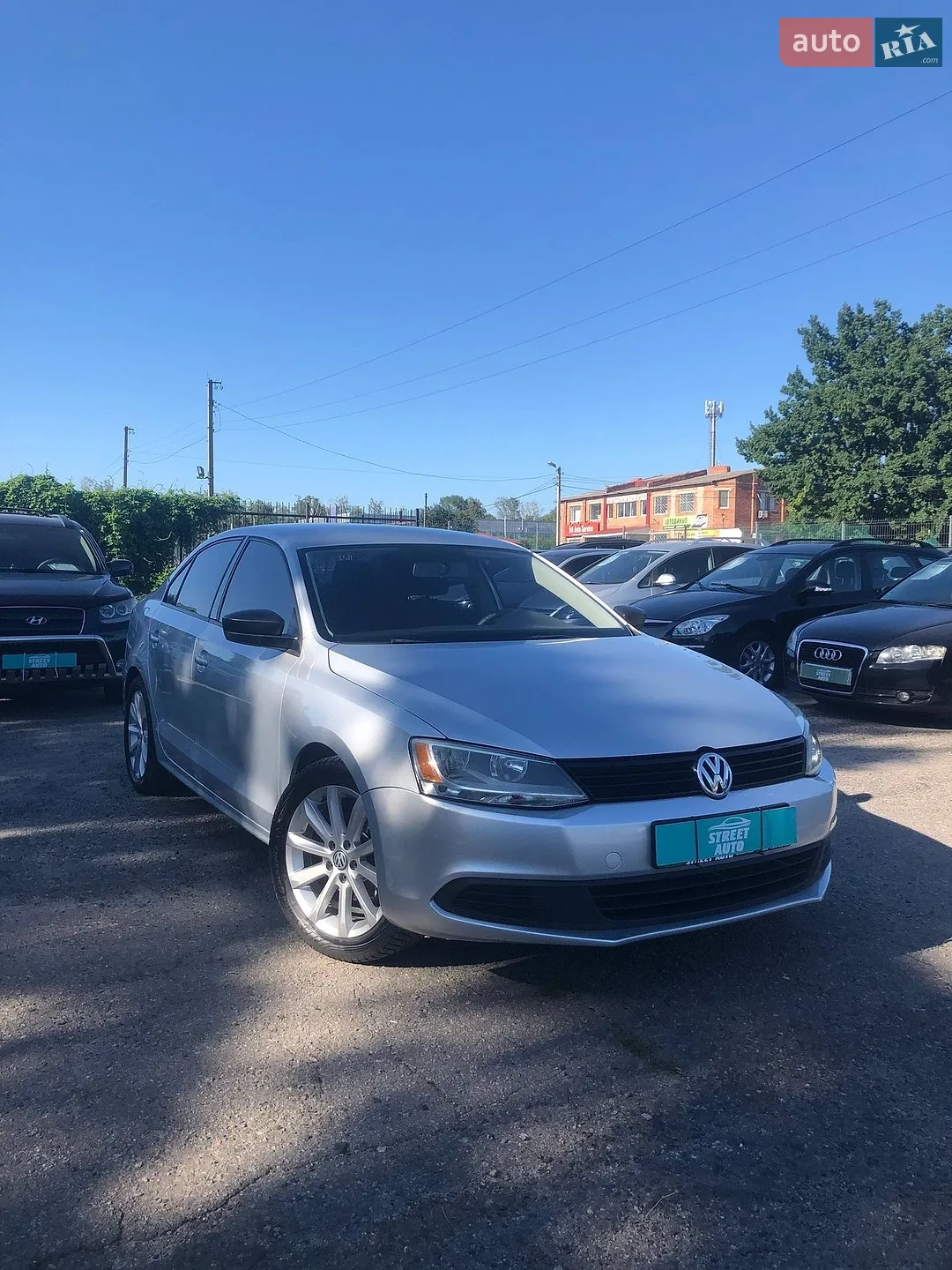 2011 Volkswagen Jetta - фото 1
