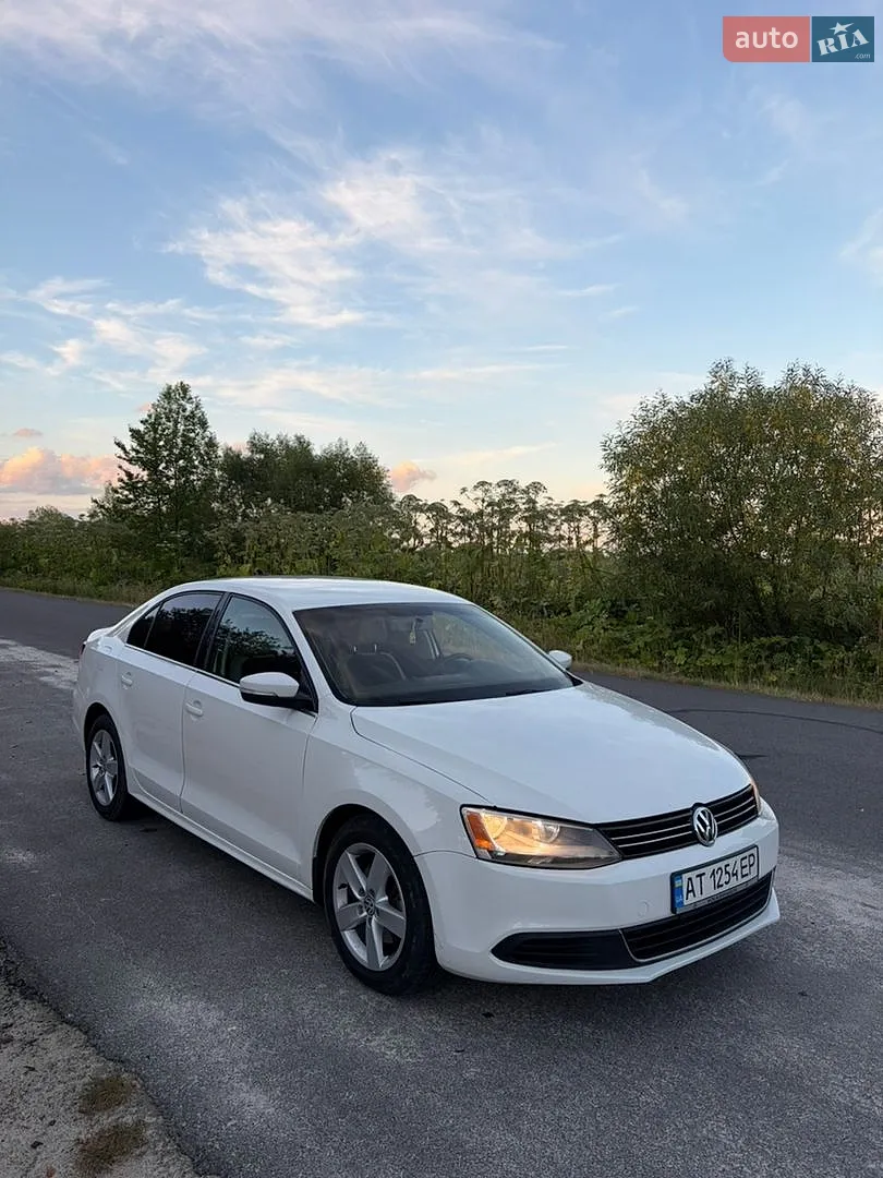 2013 Volkswagen Jetta - фото 1
